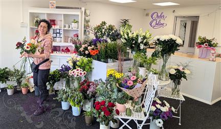 Buds 2 Blooms florist shop front